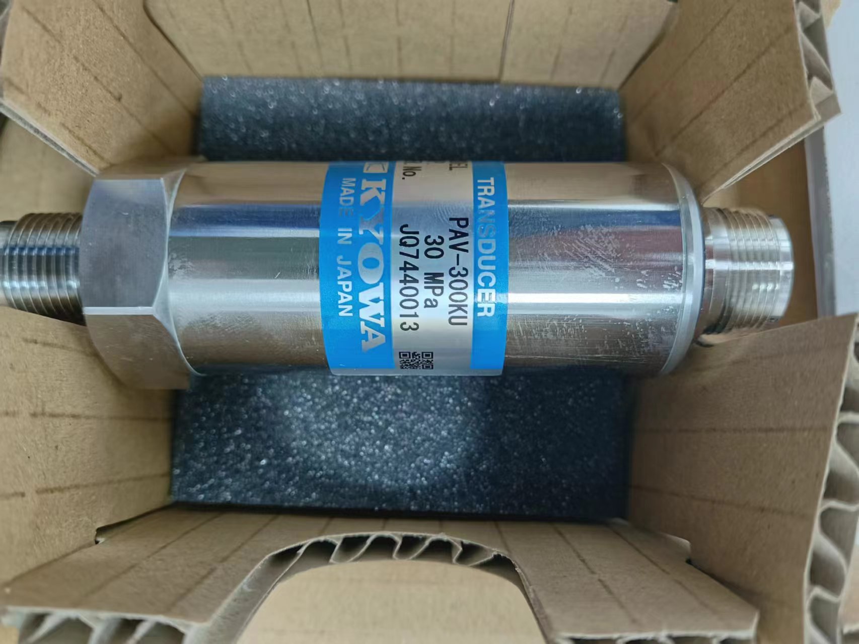日本原装KYOWA共和用于千斤顶的载荷传感器 LUR-B-SA1