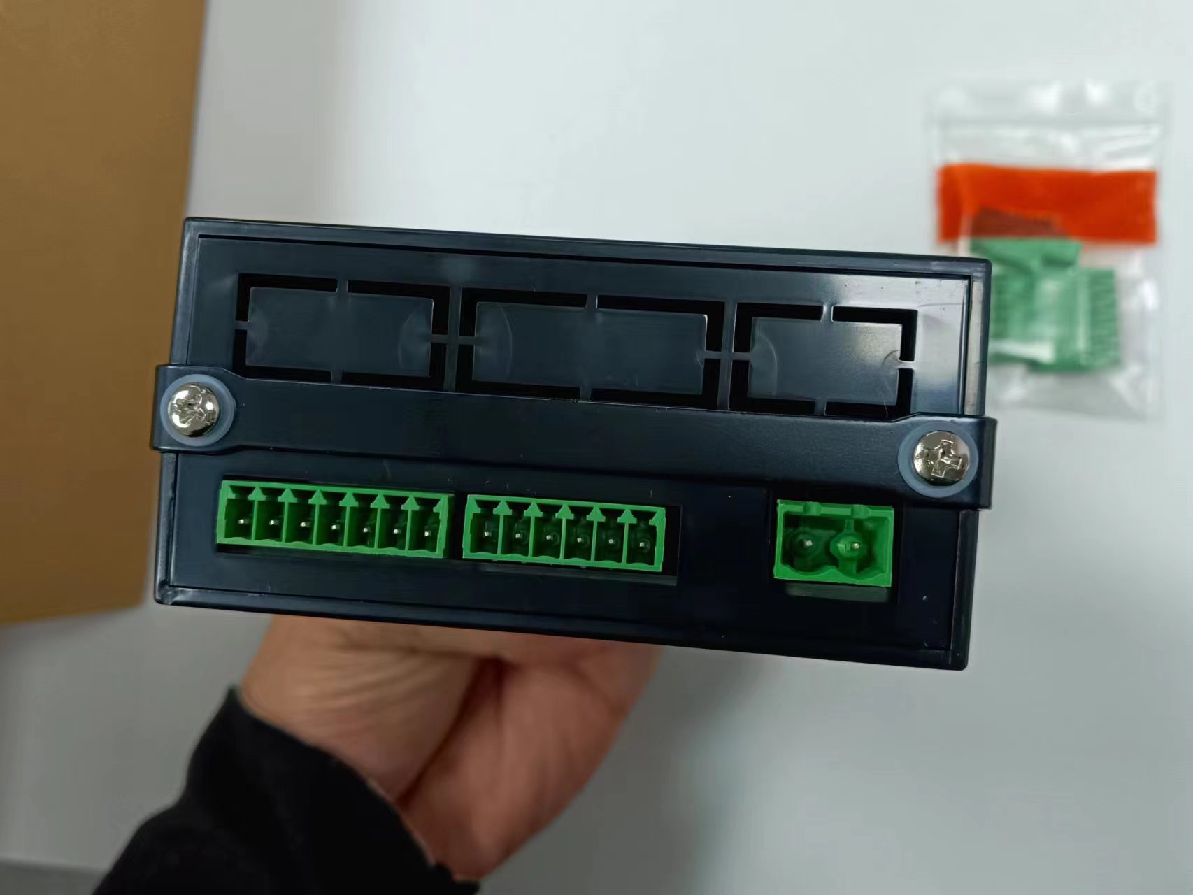 日本AND爱安得 应变片式传感器用指示器AD-4531B