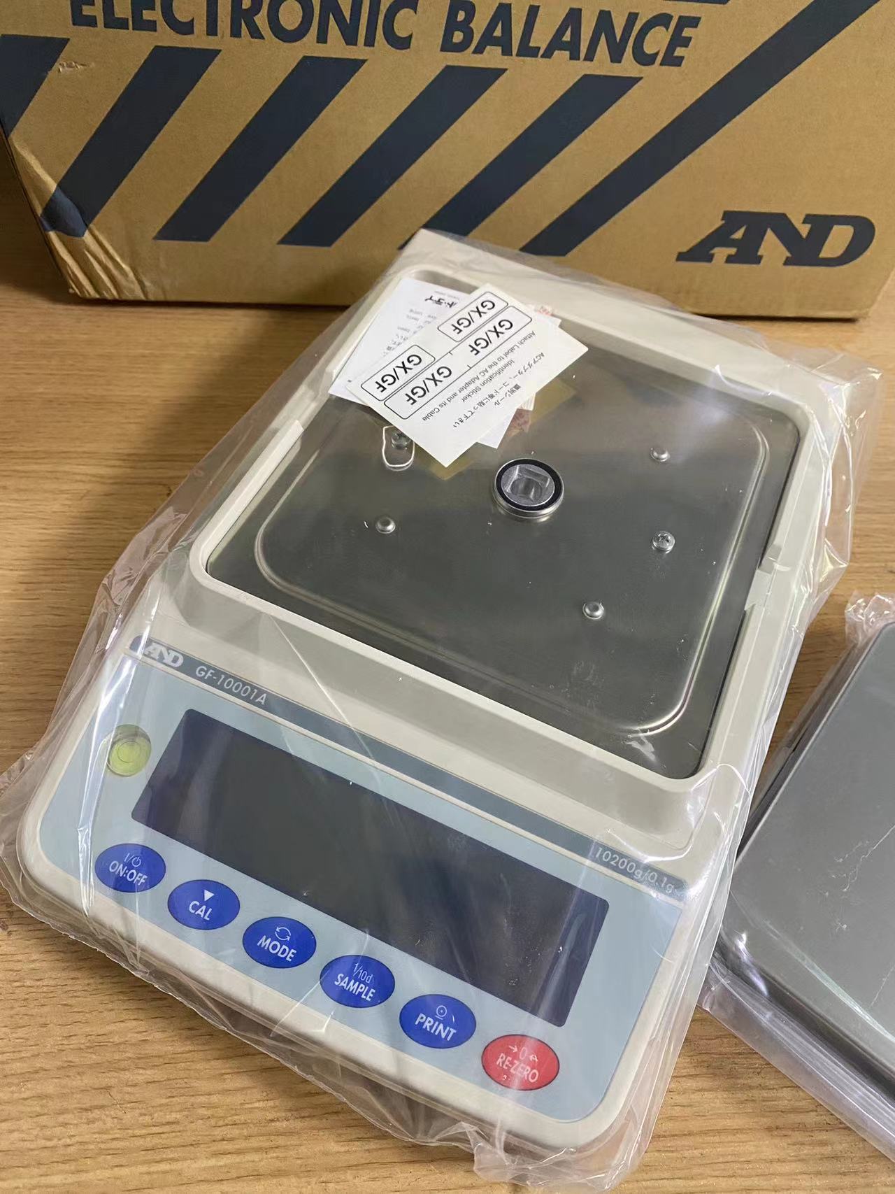 AND爱安德基础电子天平GF-10001A