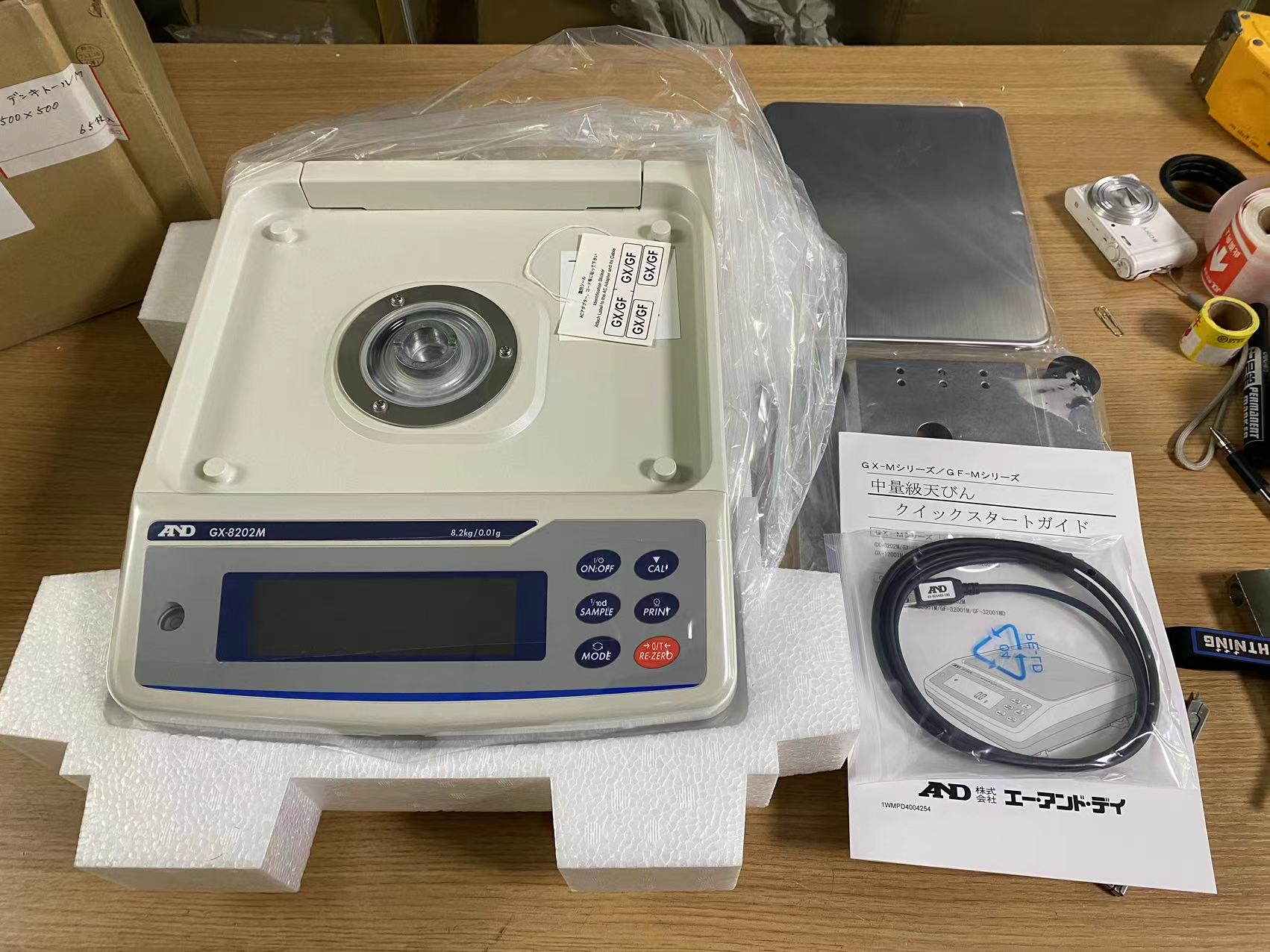 AND爱安德防尘防水中等重量电子天平GX-8202M