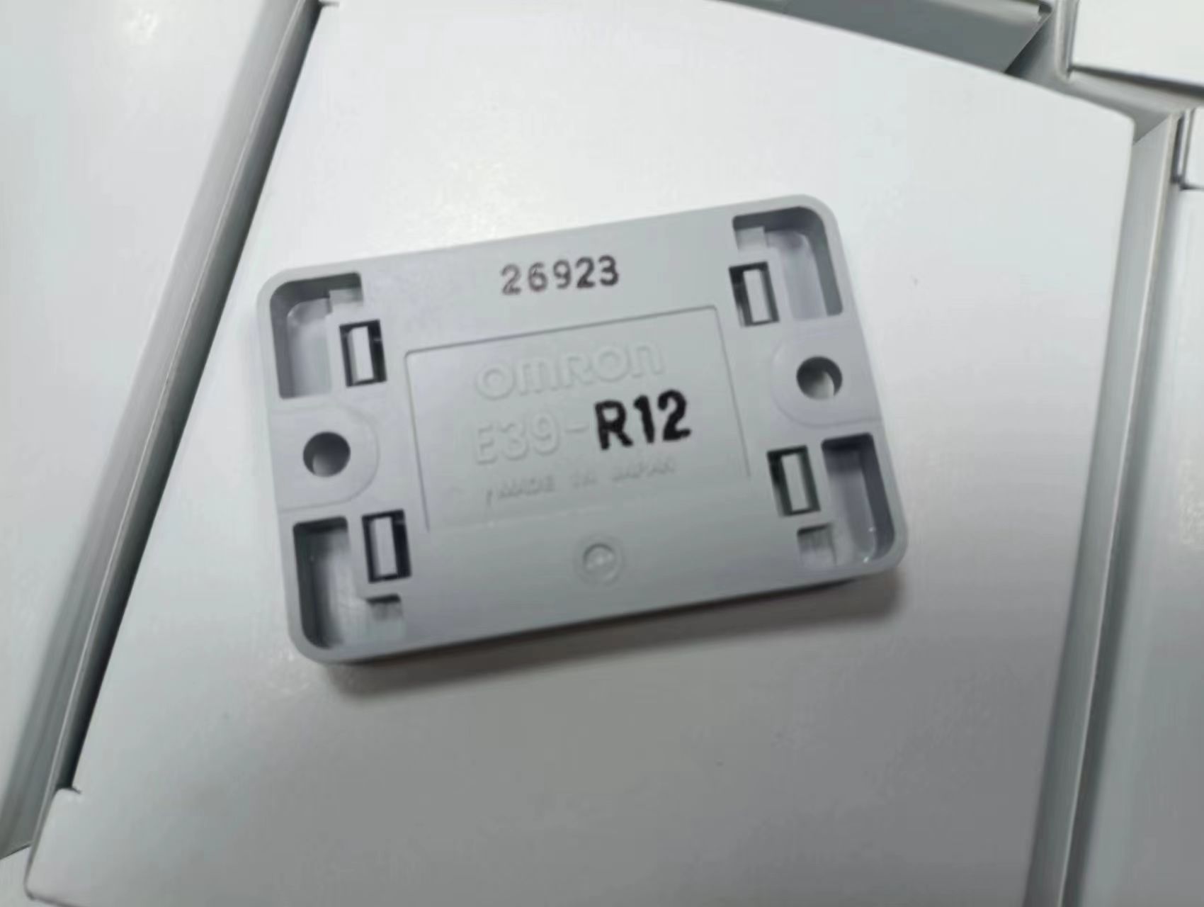 Omron欧姆龙反射器E39-R12