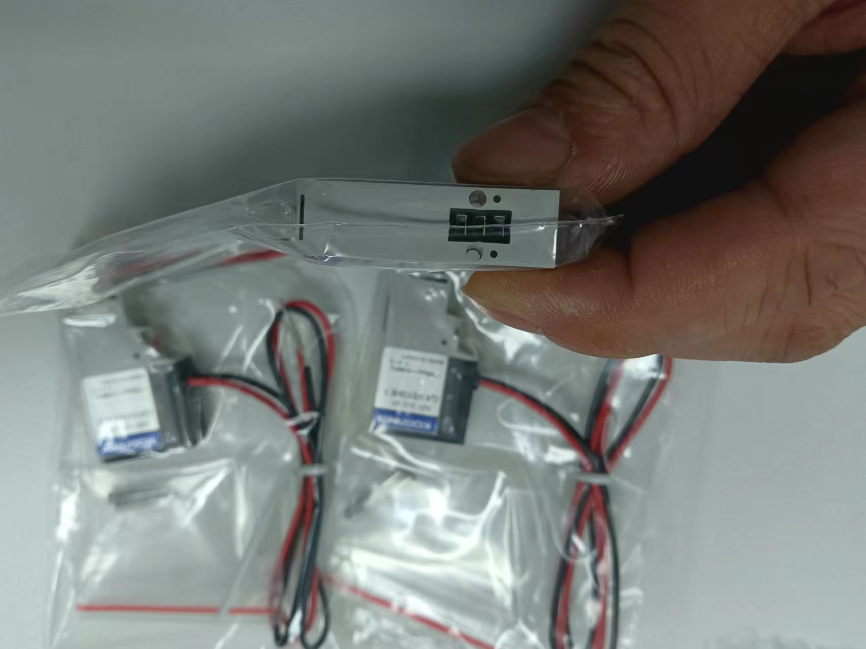 KOGANEI小金井电磁阀GA010HE1 DC24V