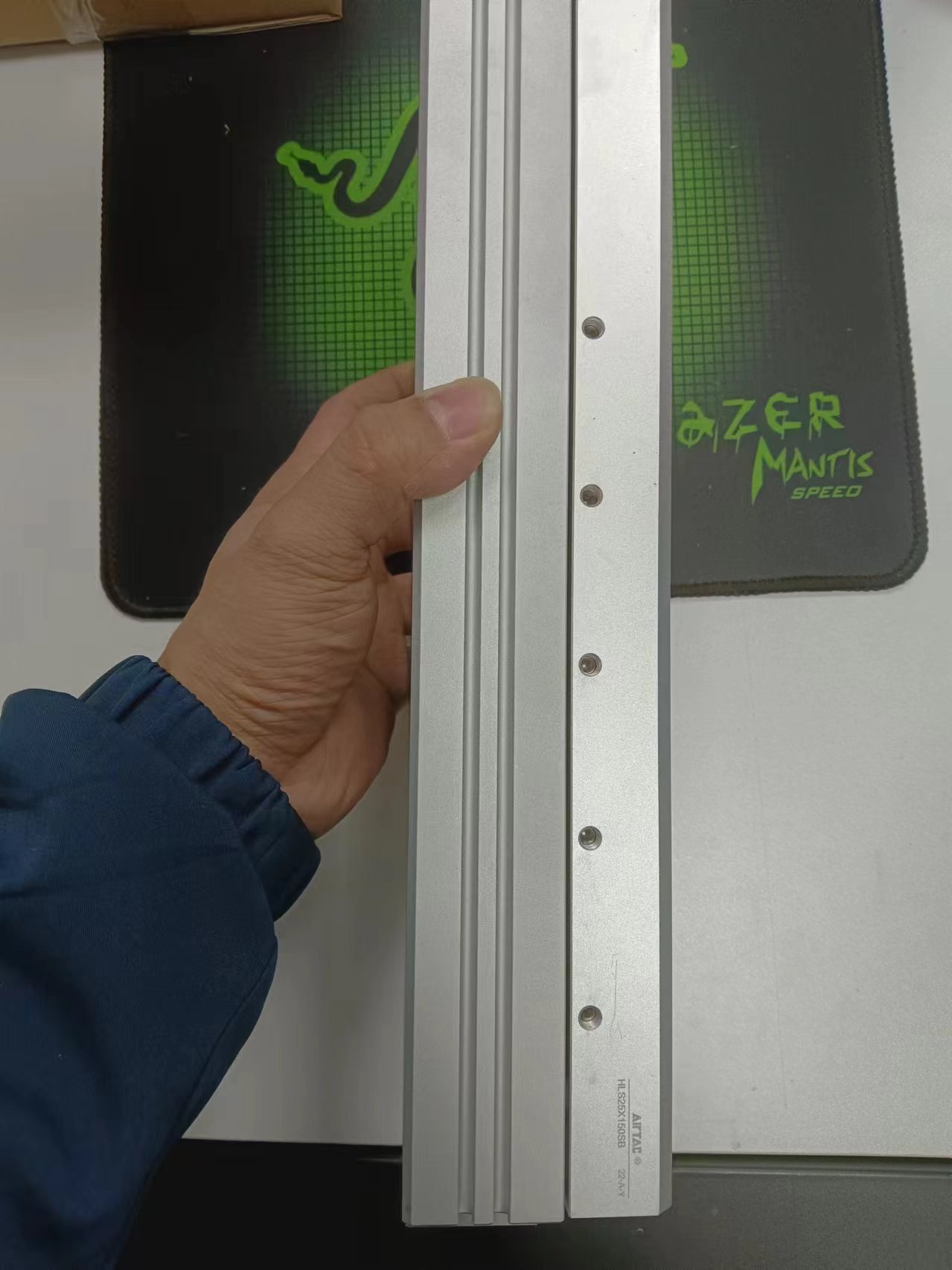 AirTAC 亚德客精密滑台气缸HLS25X150SB AITAE 22-A-Y