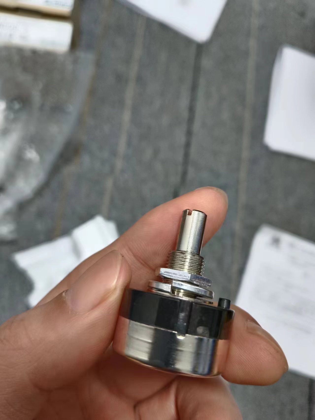 TOCOS 炭素系可変抵抗器 RV24YN 20S