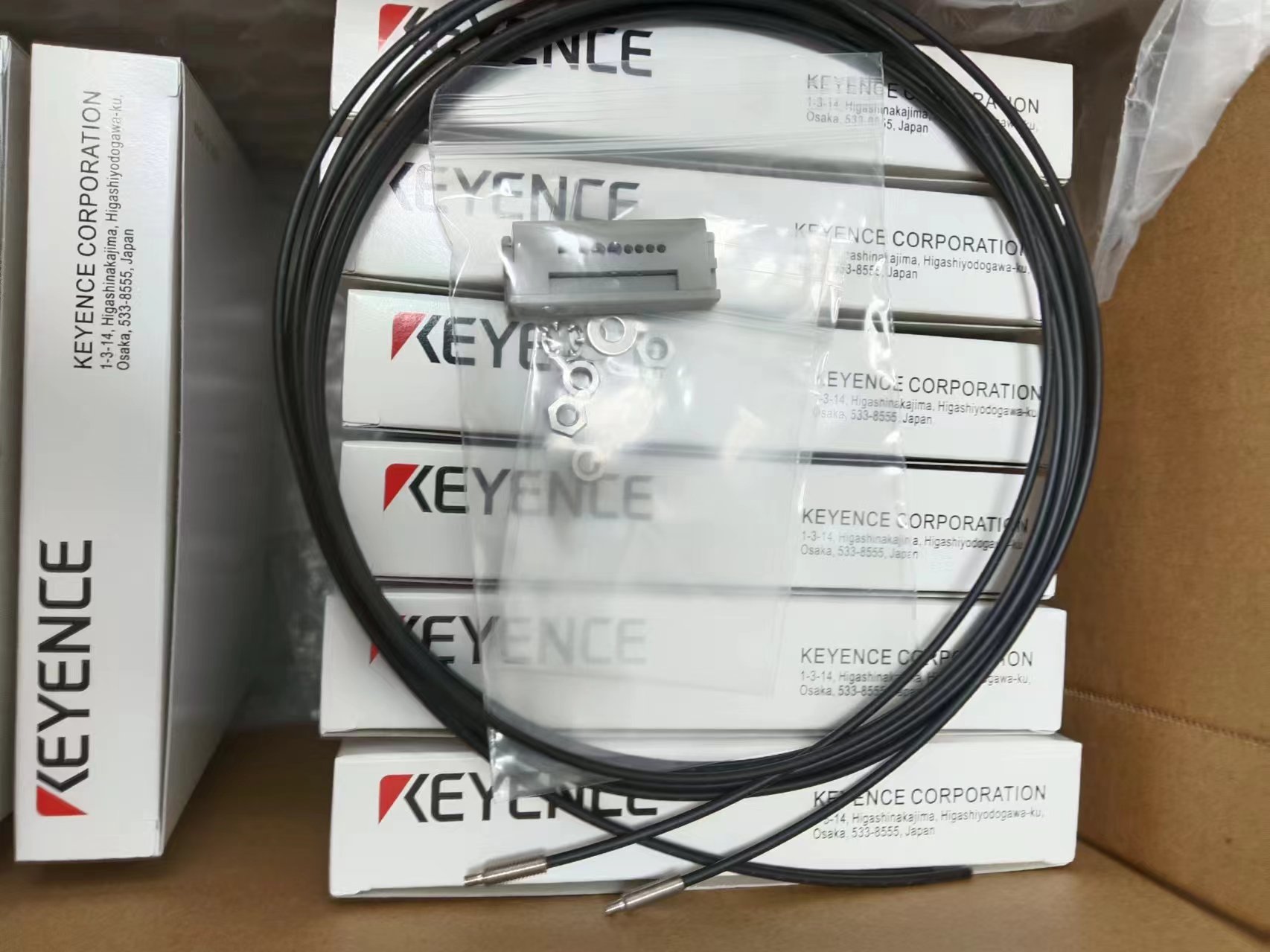 KEYENCE基恩士 光纤单元 渗透型 FU-7F