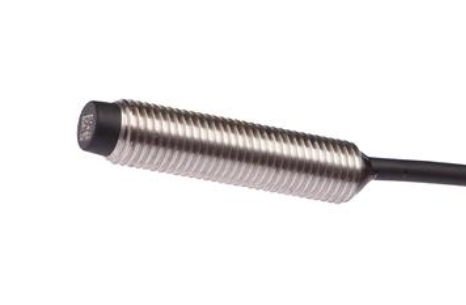 德国IPF感应式传感器IN080104