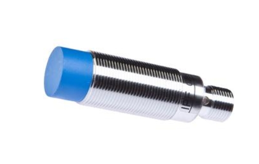 德国IPF感应式传感器IN180226