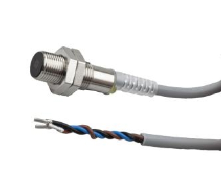 德国IPF感应式传感器IB120104