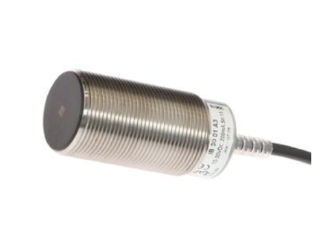 德国IPF感应式传感器IB3001A3