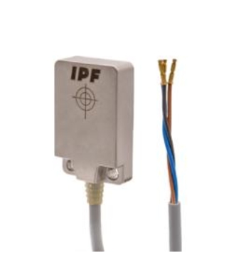德国IPF感应式传感器IC210206