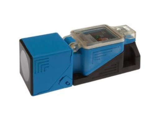 德国IPF感应式传感器IN405300