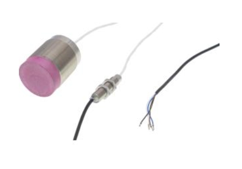 德国IPF感应式传感器IN50F001