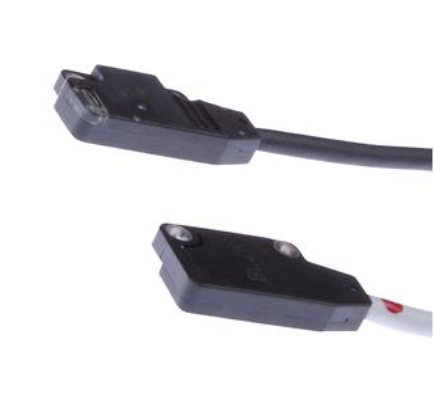 德国IPF光学传感器OYQ30100