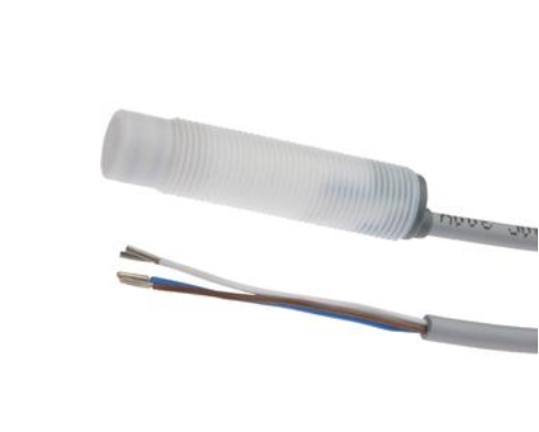 德国IPF电容式传感器KN12C606