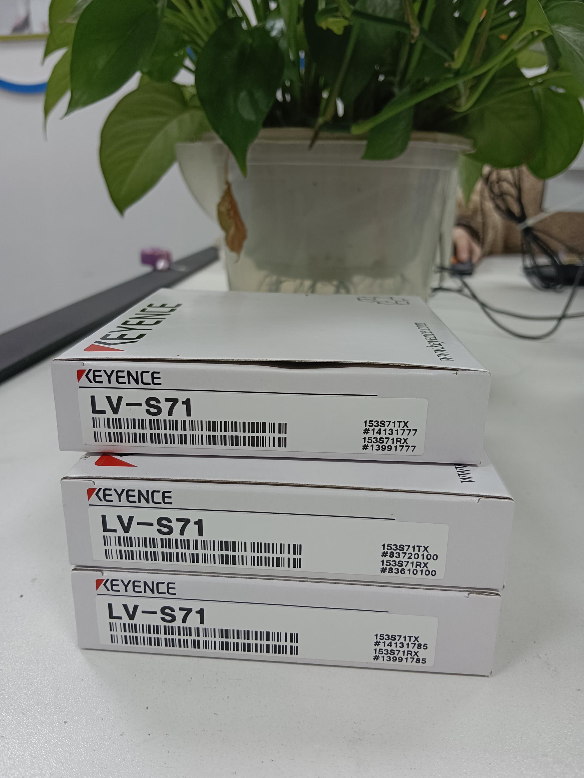 日本KEYENCE基恩士 LV-S71 传感器 江崎中部地区办事处 (1).jpg 日本KEYENCE基恩士 LV-S71 传感器 江崎中部地区办事处 (1).jpg