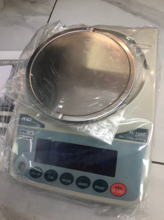 库存日本原装AND爱安德电子天平EK-3000i